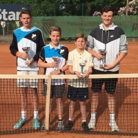 Joshua, U12-KM Leo, Lennard und U16-KM Finn von Grün-Gold Bensberg