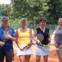 Birgit, Ulrike, Fariba und Andrea