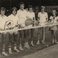 Einige der 1977 erstmals gemeldeten Junioren und Juniorinnen.