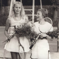 Sabine Marx und Bärbel Weber. 1978